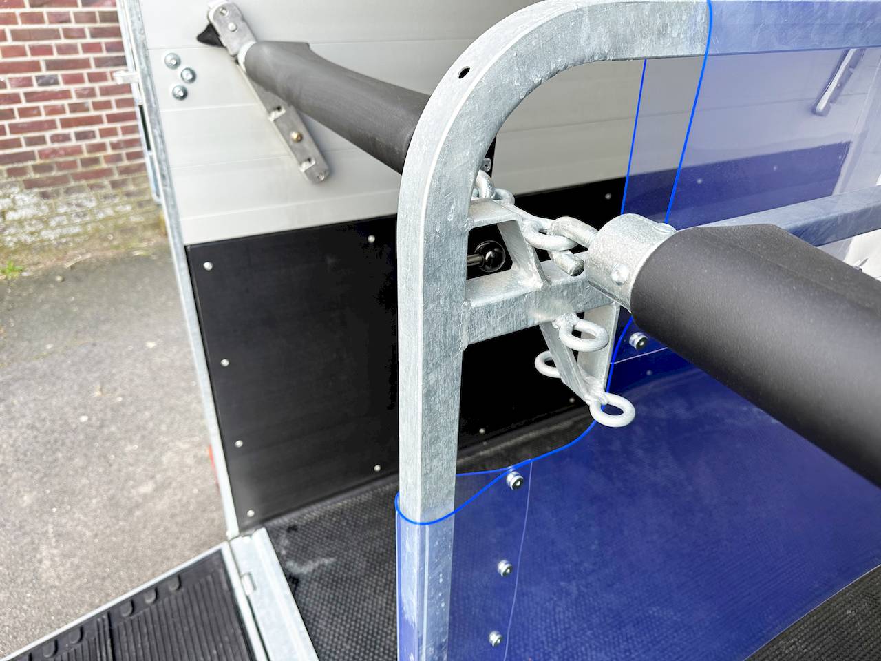 HUMBAUR XANTHOS AERO 2400 | DARK BLUE