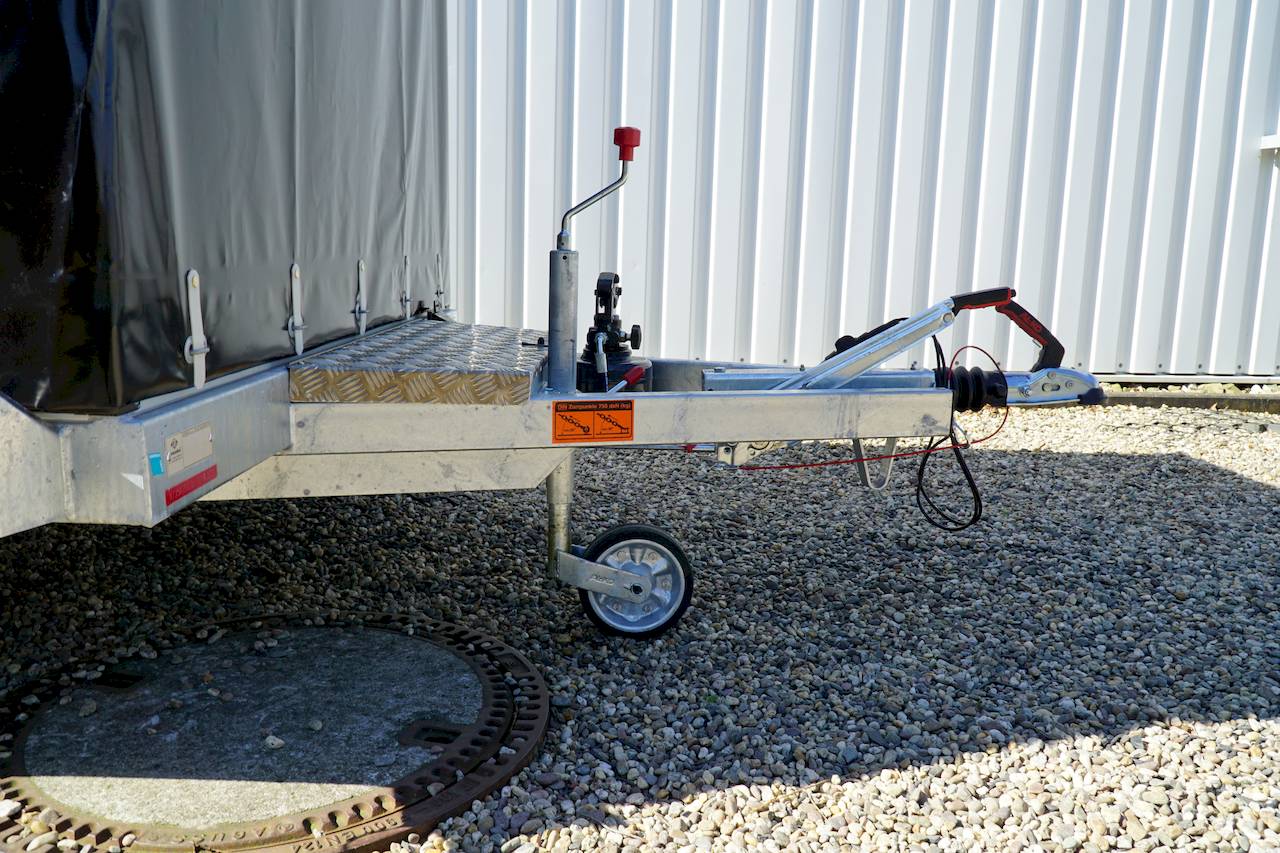 VEZEKO HUSKY FB 13.28 | PLANE | SCHWARZ