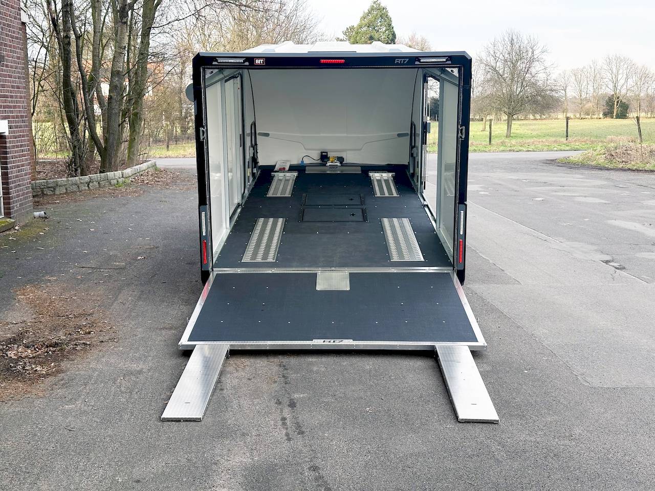 BRIAN JAMES RACE TRANSPORTER 7 | 397-6023-35-3-10-B | TRIDEM | ZUSATZRAMPEN