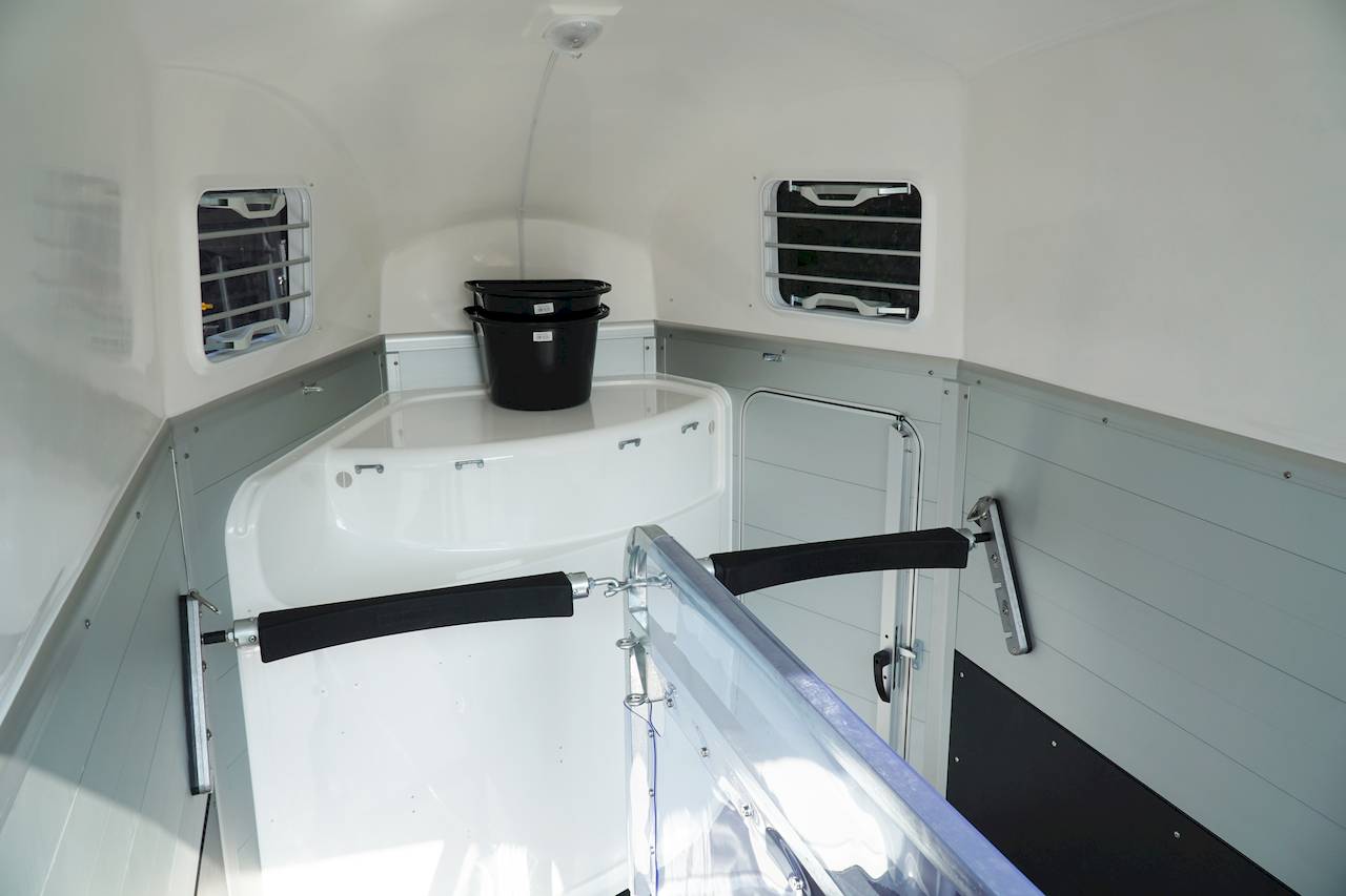 PFERDEANHÄNGER - M - MIETEN