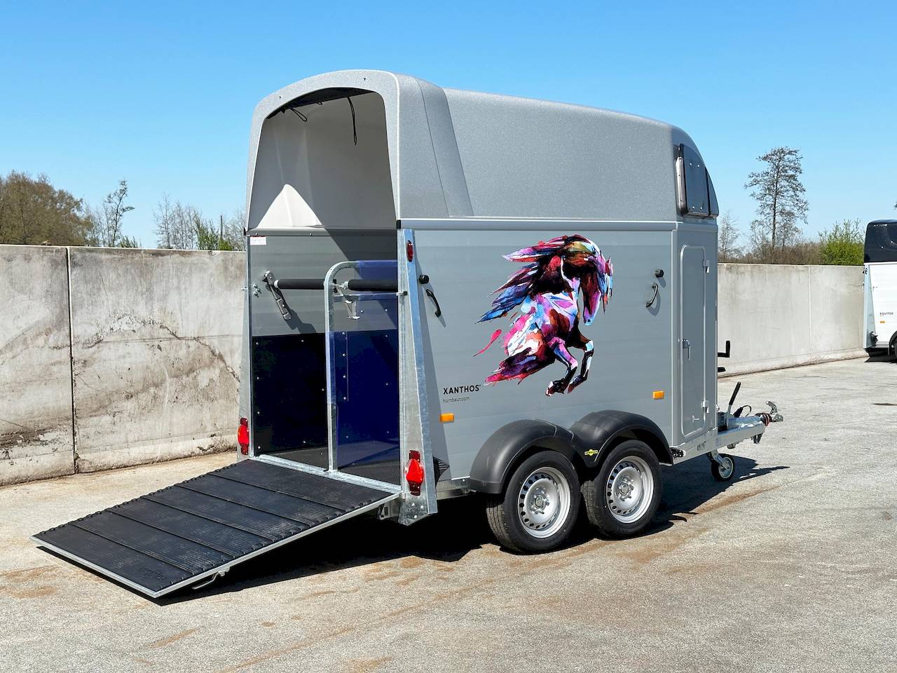 HUMBAUR XANTHOS 2400 | SILBER | COLOR HORSE