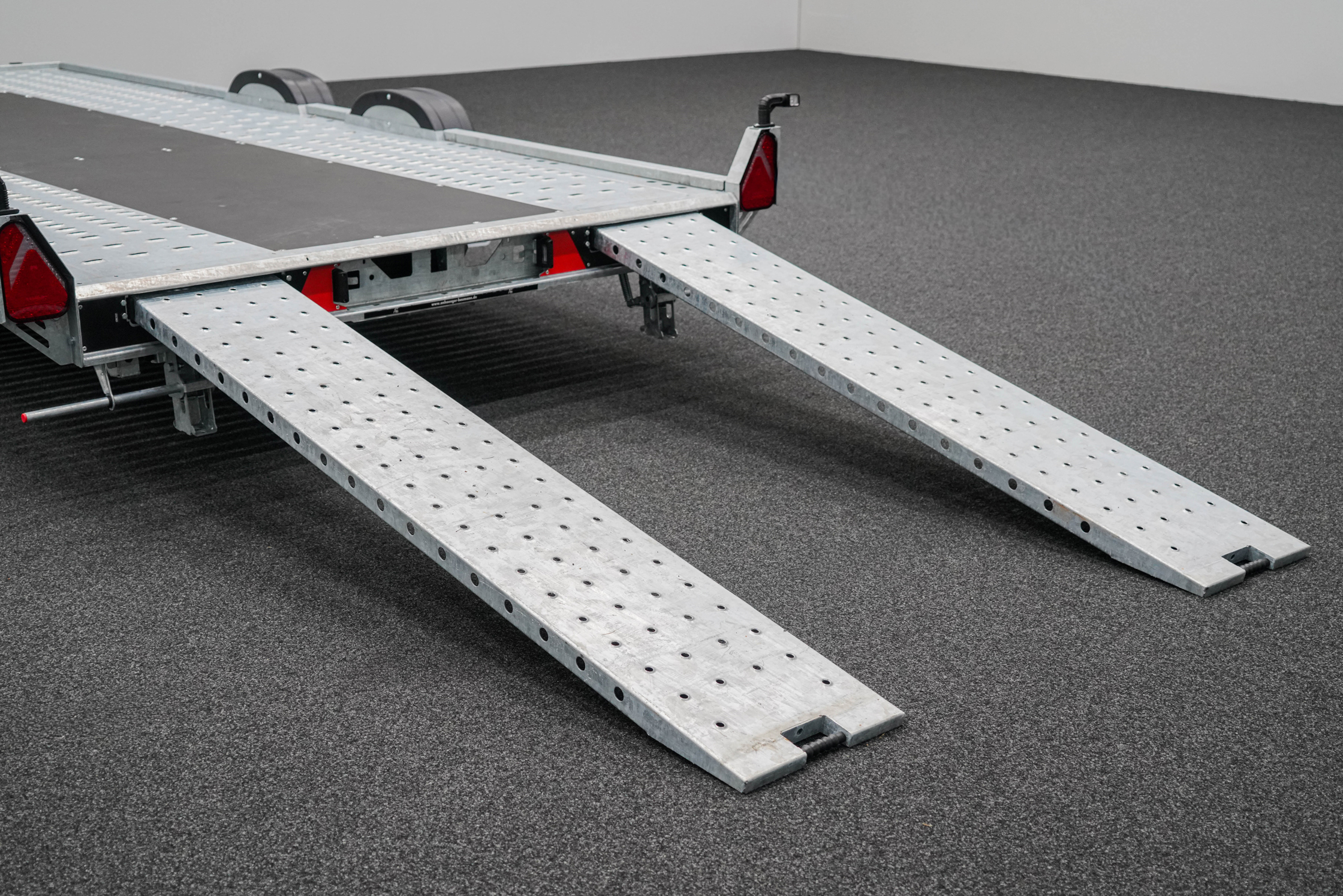 BRIAN JAMES A 130-4519-27-2-12 TRANSPORTER