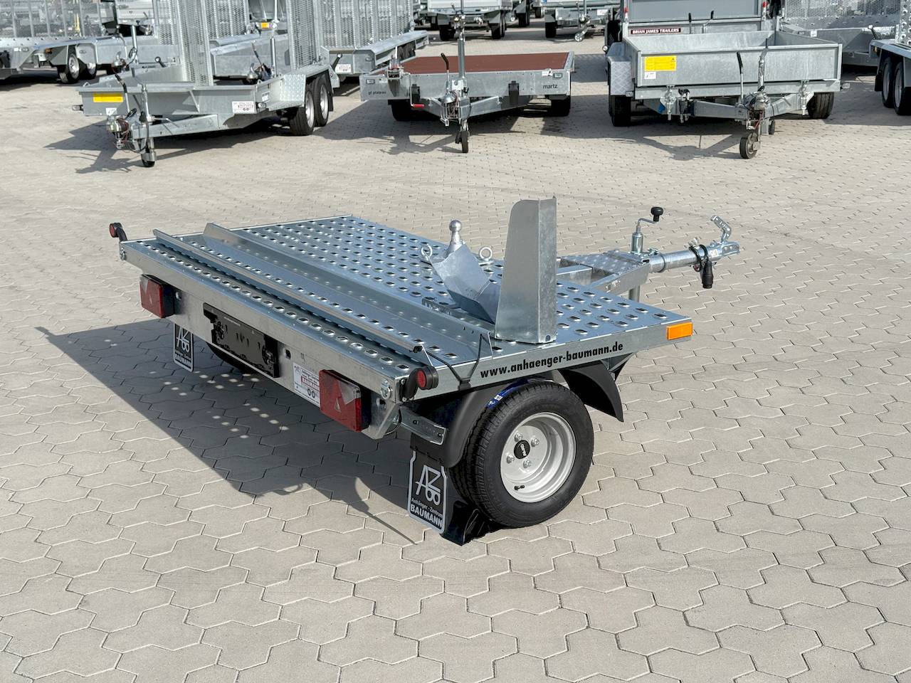 VEZEKO MIKROBIKE A 08 | FAHRRADTRÄGERAUFNAHME