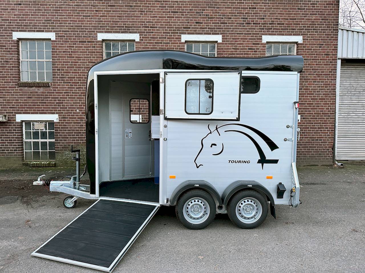 PFERDEANHÄNGER - M+ - MIETEN