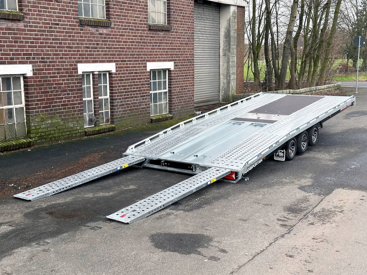 BRIAN JAMES T TRANSPORTER 231-5522-35-3-10 | FDC | ANKIPPBAR | TRIDEM 10"