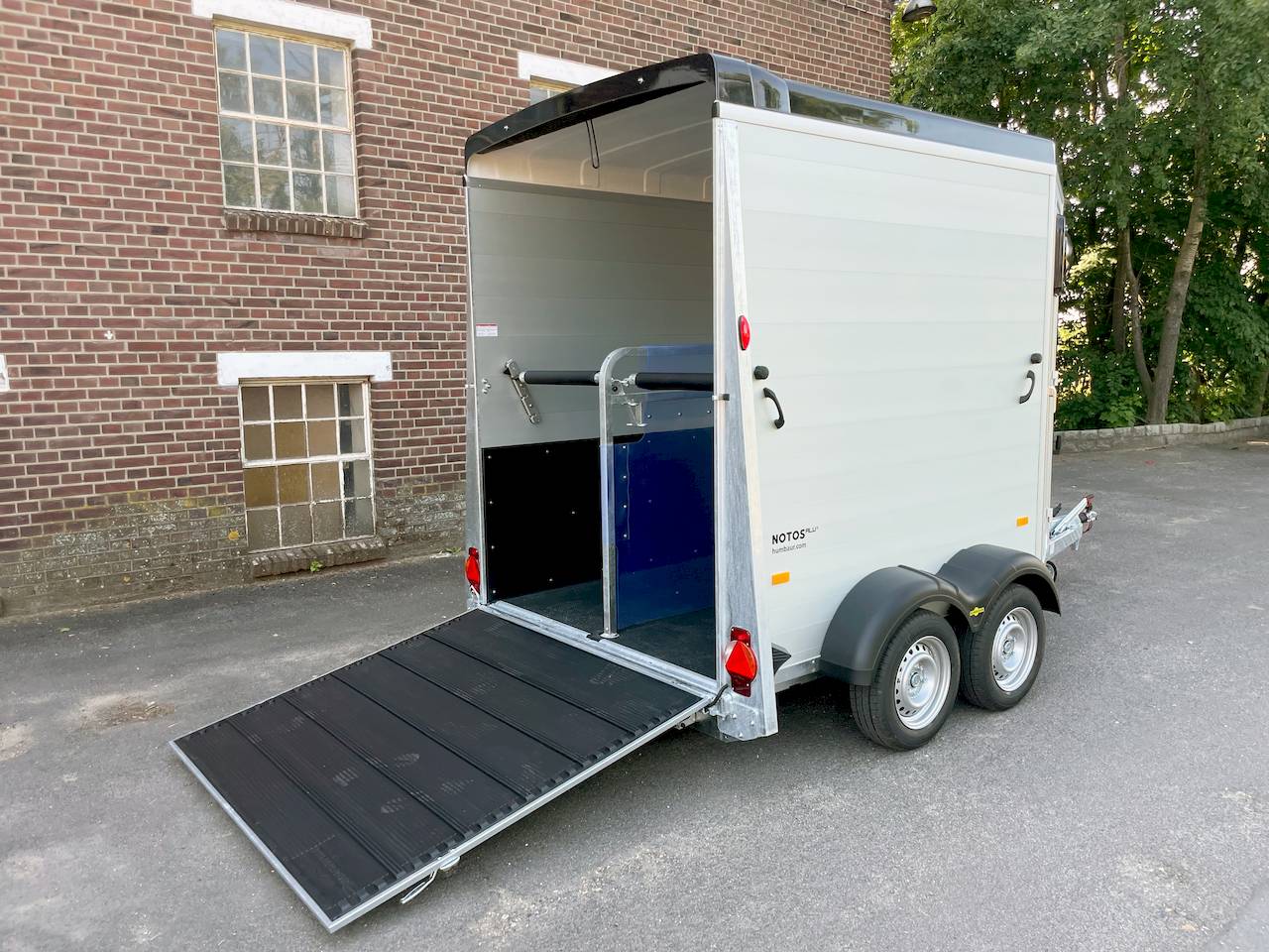 HUMBAUR NOTOS ALU 2400 | BLACK | FENSTER