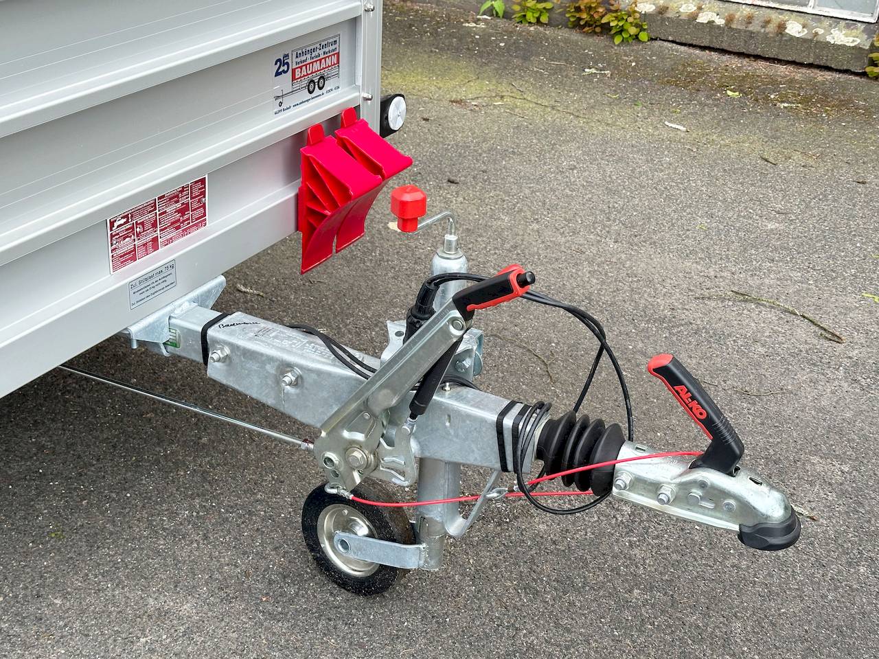 GESCHLOSSENER DECKELANHÄNGER - XS - MIETEN