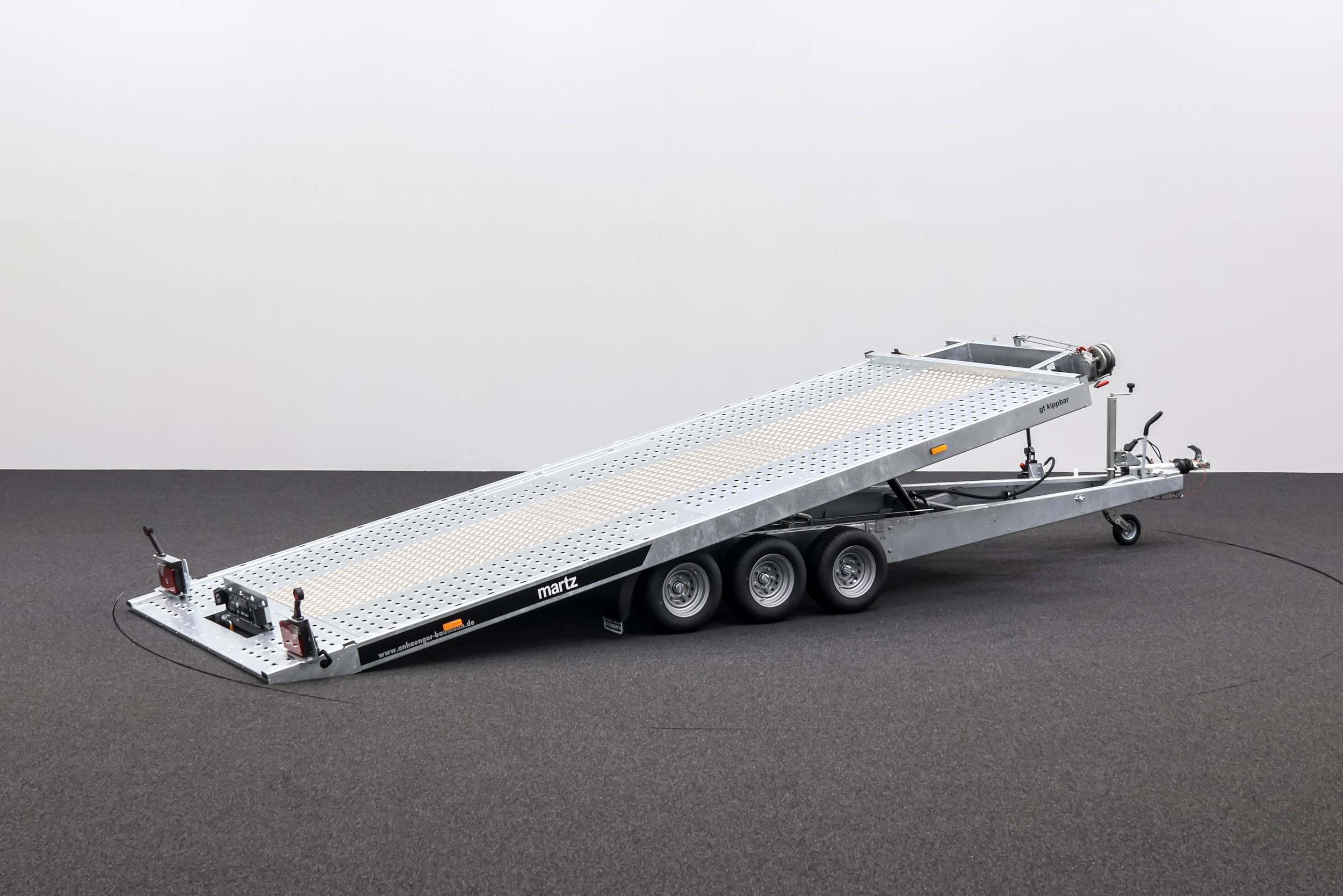 MARTZ GT KIPPBAR 480/3 3,5T | ALUBODEN MITTIG