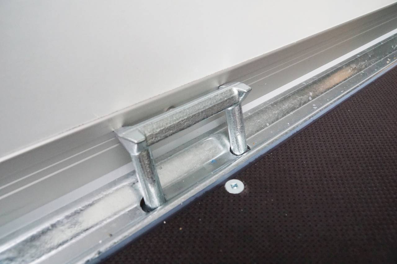 GESCHLOSSENER KOFFERANHÄNGER - XXL - MIETEN