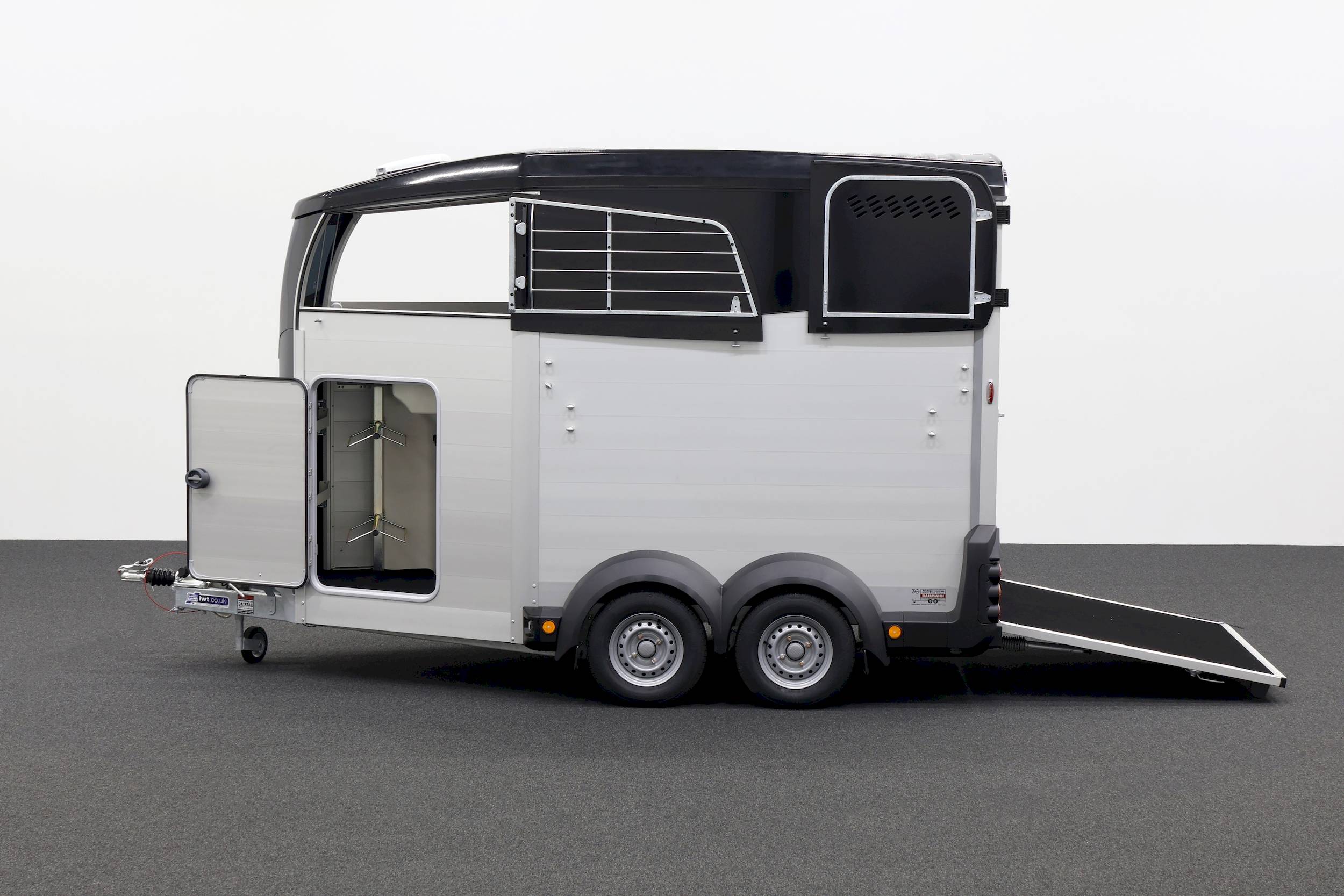 IFOR WILLIAMS HBX 511 | SCHWARZ