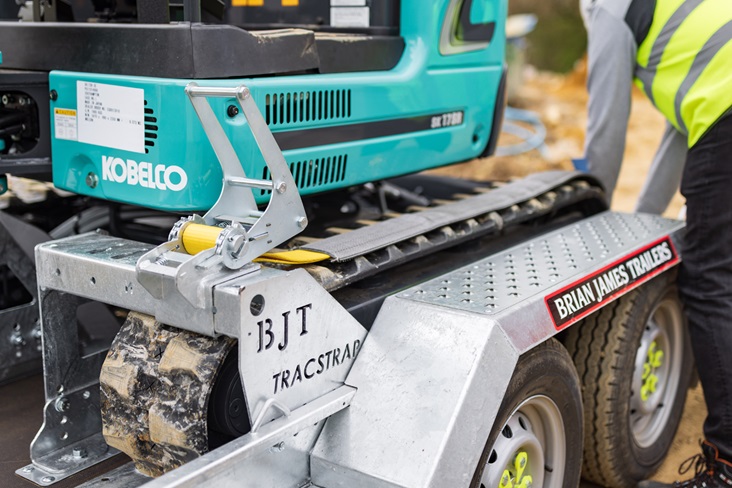 BRIAN JAMES DIGGER PLANT 543-3717-35-2-12 | TRACSTRAP | EINZELRAMPEN
