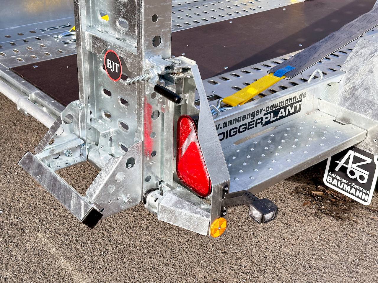 BRIAN JAMES DIGGER PLANT 543-3217-35-2-12 | TRACSTRAP | EINZELRAMPEN