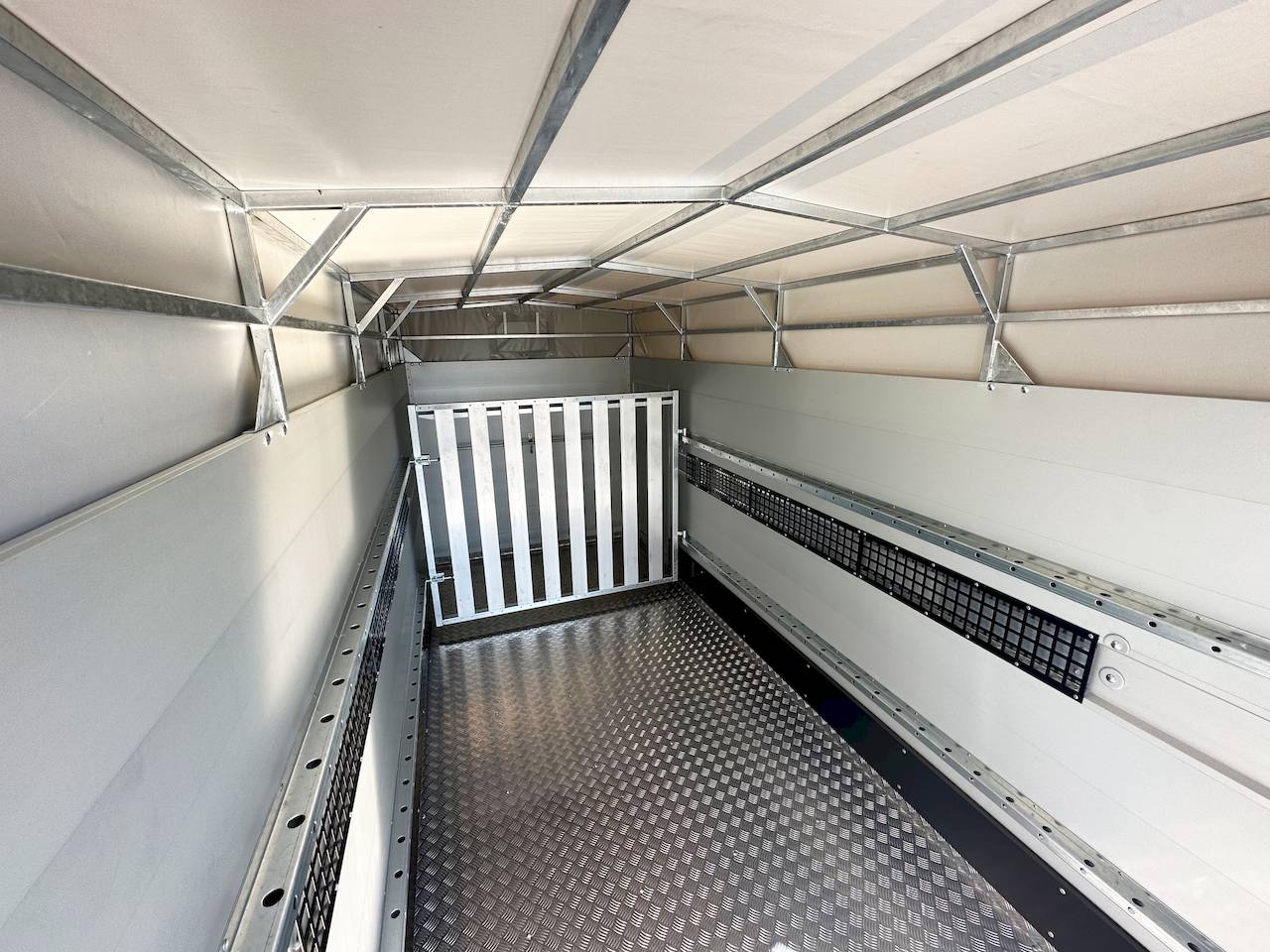 VEZEKO VT 3500 | RAMPE-/TÜR-KOMBI I TREIBGITTER | QUERTRENNWAND