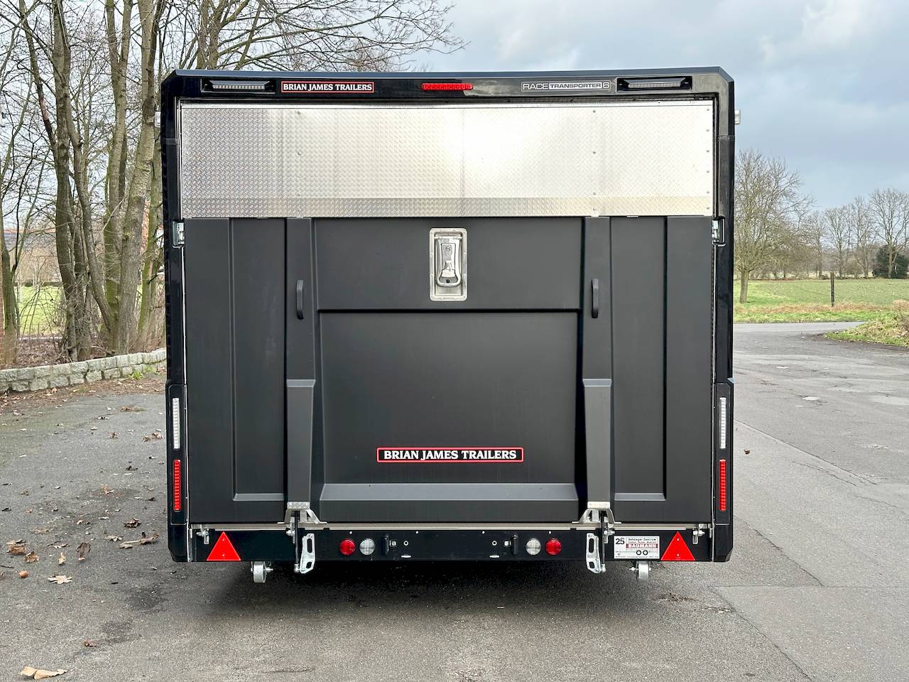 BRIAN JAMES RACE TRANSPORTER 6 | 396-3030 | TRIDEM | ZUSATZRAMPEN