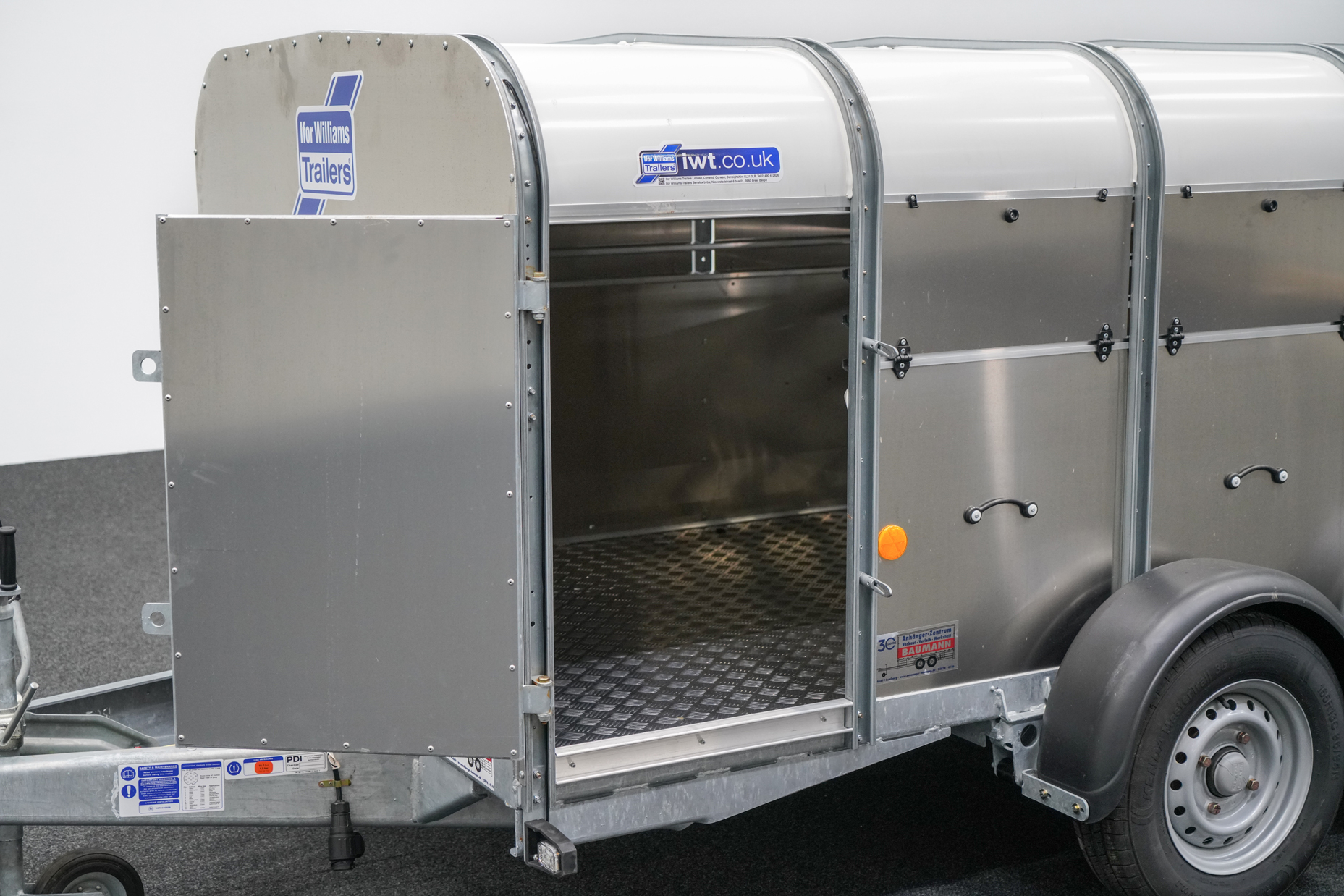 IFOR WILLIAMS TA5 | 10x4