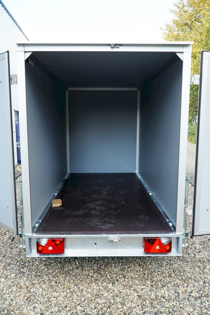 GESCHLOSSENER KOFFERANHÄNGER - S - MIETEN