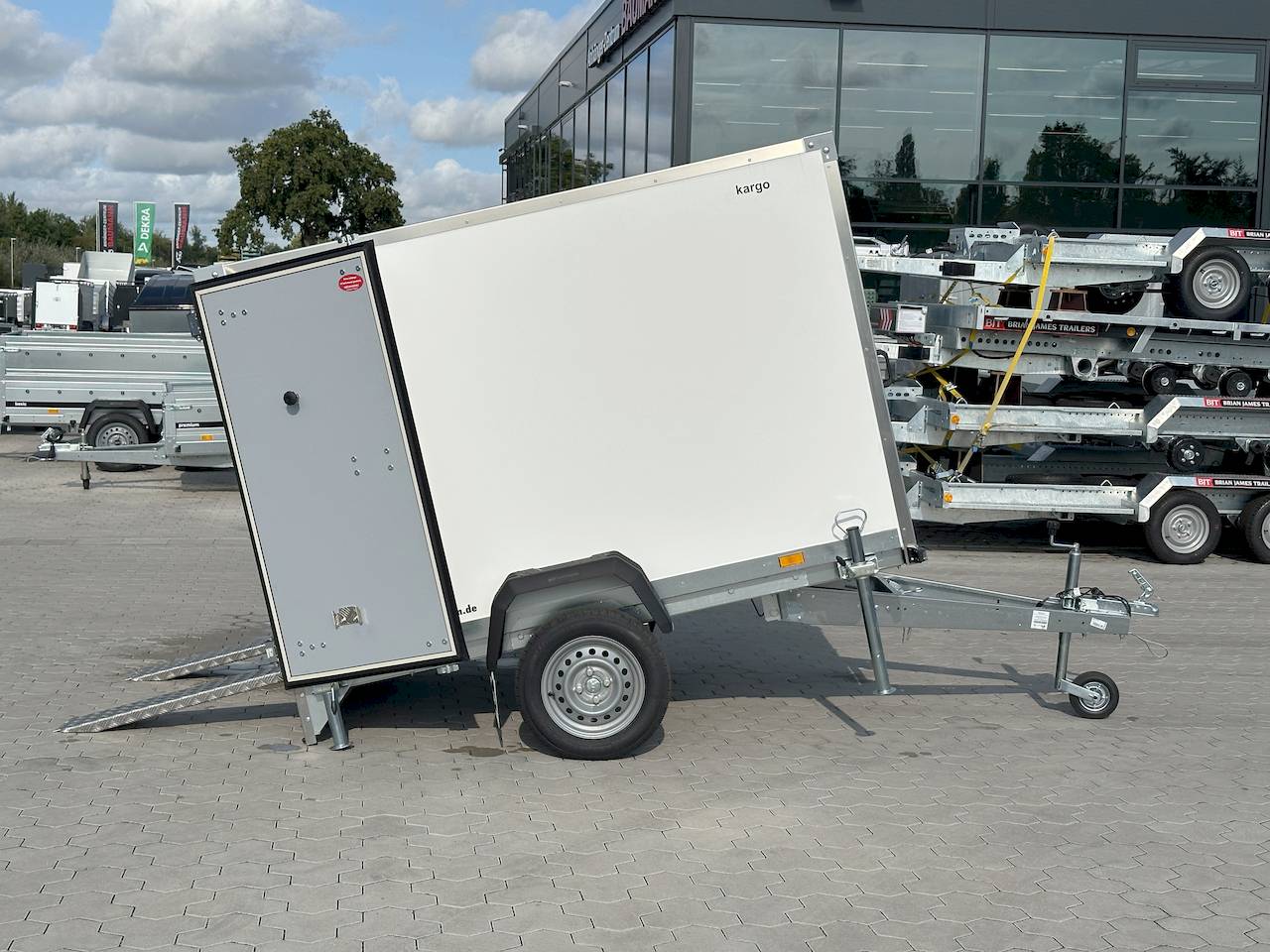 MARTZ SMART KARGO 235 0,75T | RAMPEN