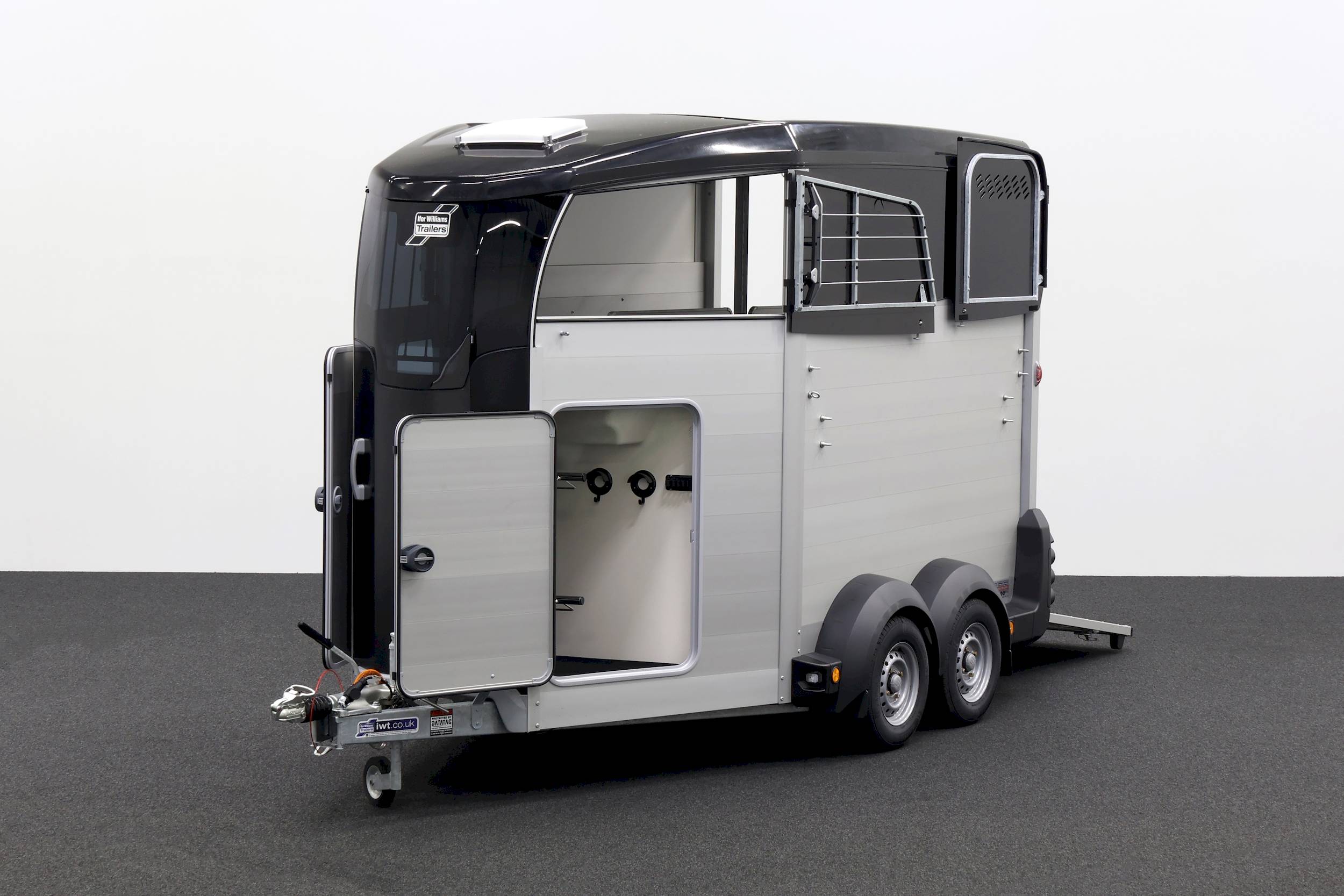 IFOR WILLIAMS HBX 511 | SCHWARZ