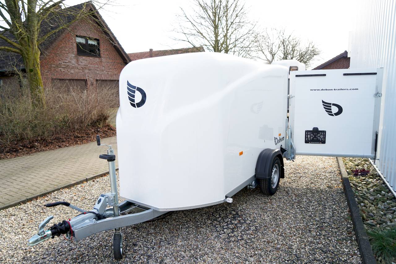 CHEVAL LIBERTE DEBON CARGO 1300
