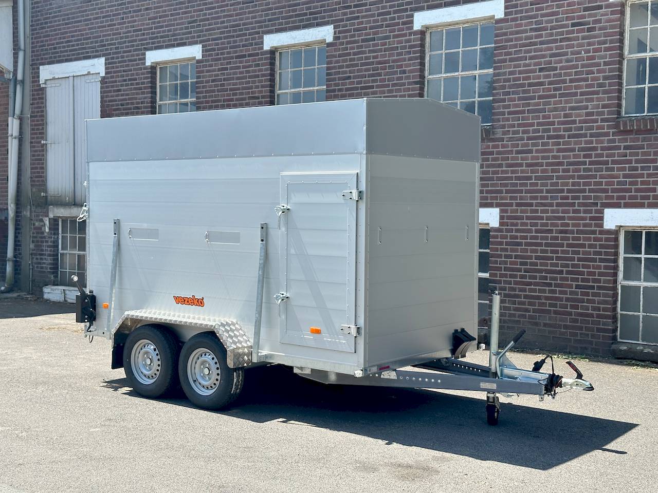 VEZEKO VT 2700 ALUDACH | RAMPE-/TÜR-KOMBI | TREIBGITTER | QUERTRENNWAND