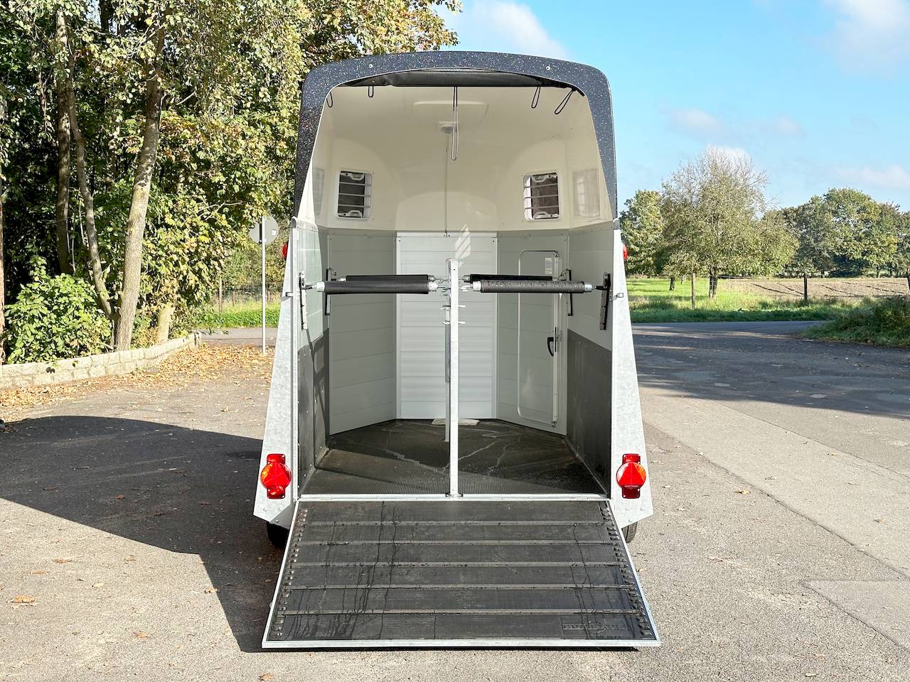 HUMBAUR XANTHOS 2400 | BLACK