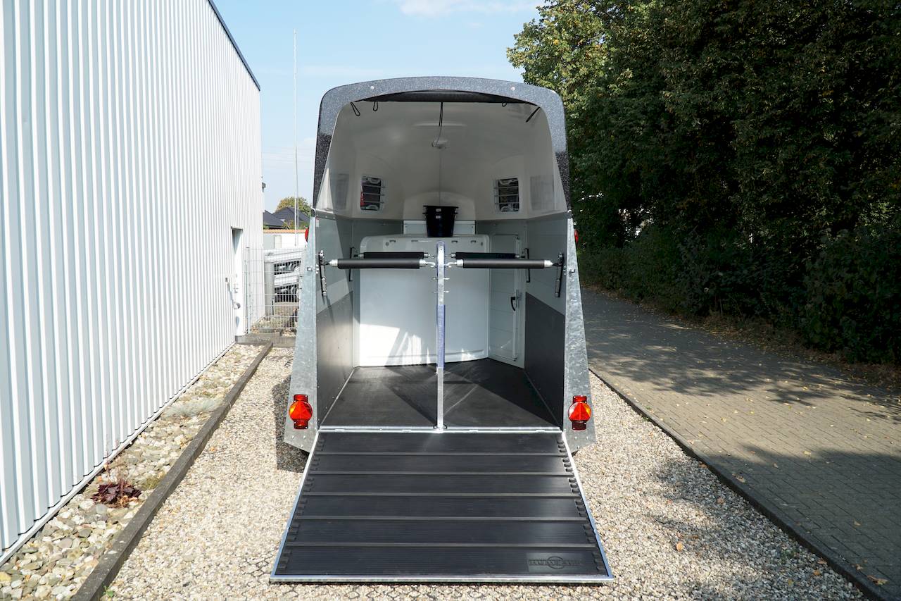 HUMBAUR XANTHOS 2400 | BLACK