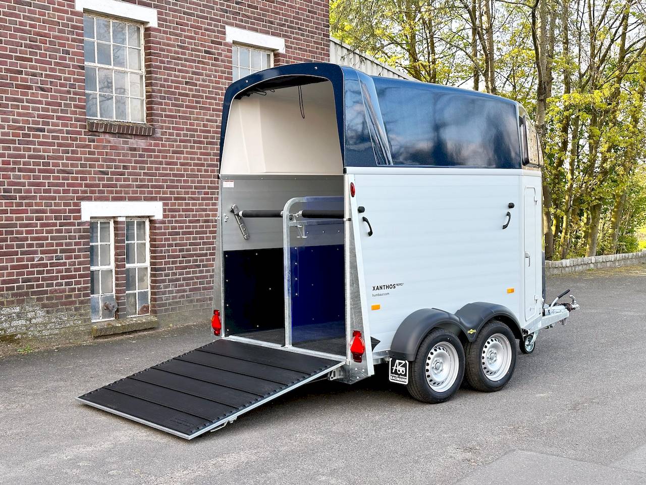 HUMBAUR XANTHOS AERO 2400 | DARK BLUE