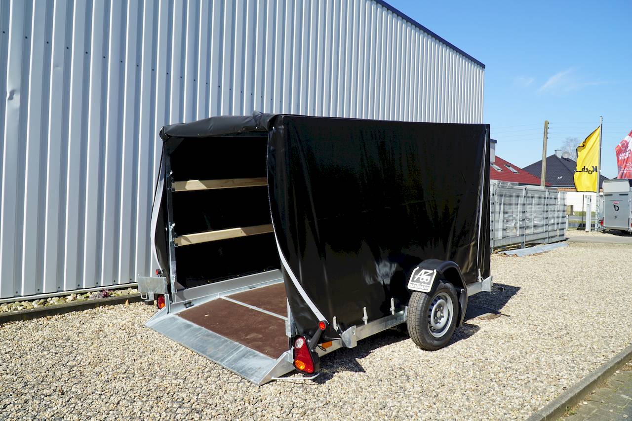 VEZEKO HUSKY FB 13.28 | PLANE | SCHWARZ