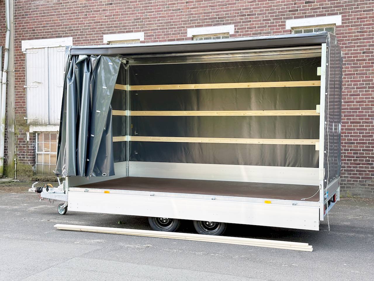 HAPERT AZURE H-2 | SCHIEBEPLANE LINKS | SATTELDACH | DUNKELGRAU