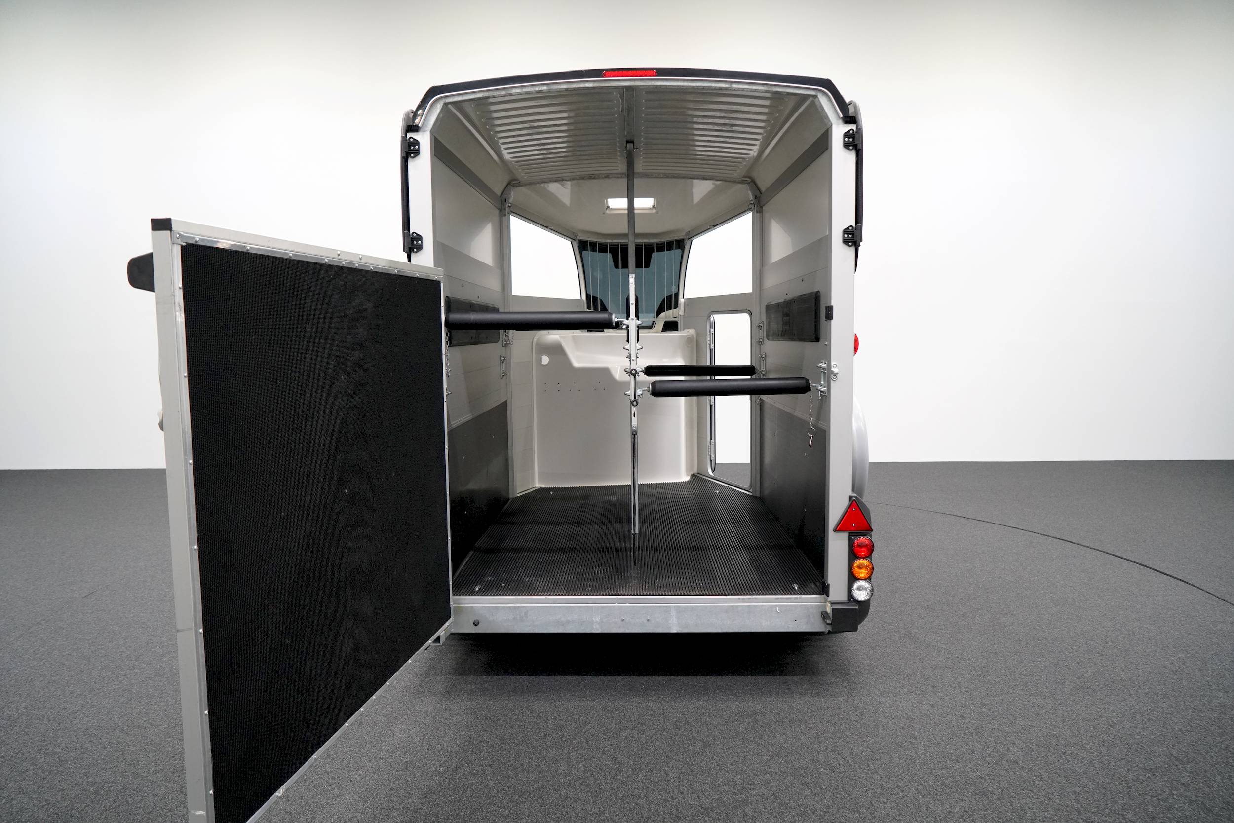 IFOR WILLIAMS HBX 511 | SCHWARZ