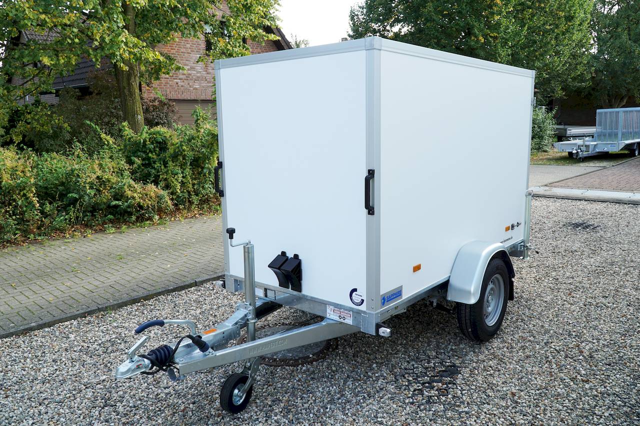 GESCHLOSSENER KOFFERANHÄNGER - S - MIETEN