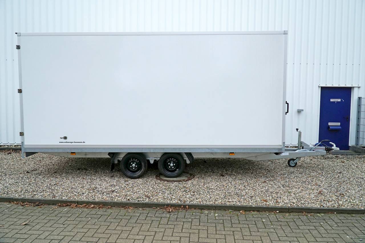 GESCHLOSSENER KOFFERANHÄNGER - XXL - MIETEN