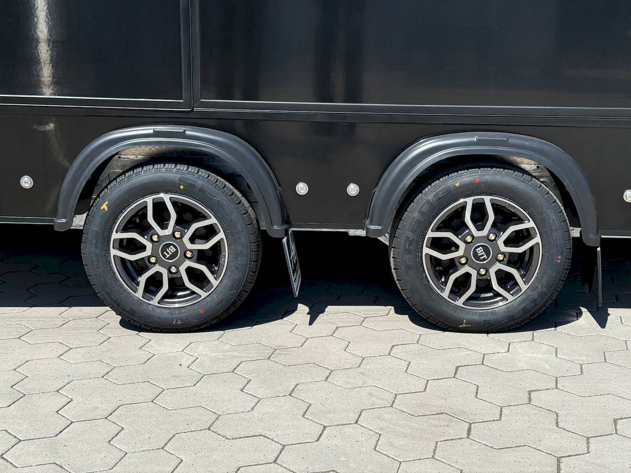 BRIAN JAMES RACE SPORT 341-5521-35-2-12-B