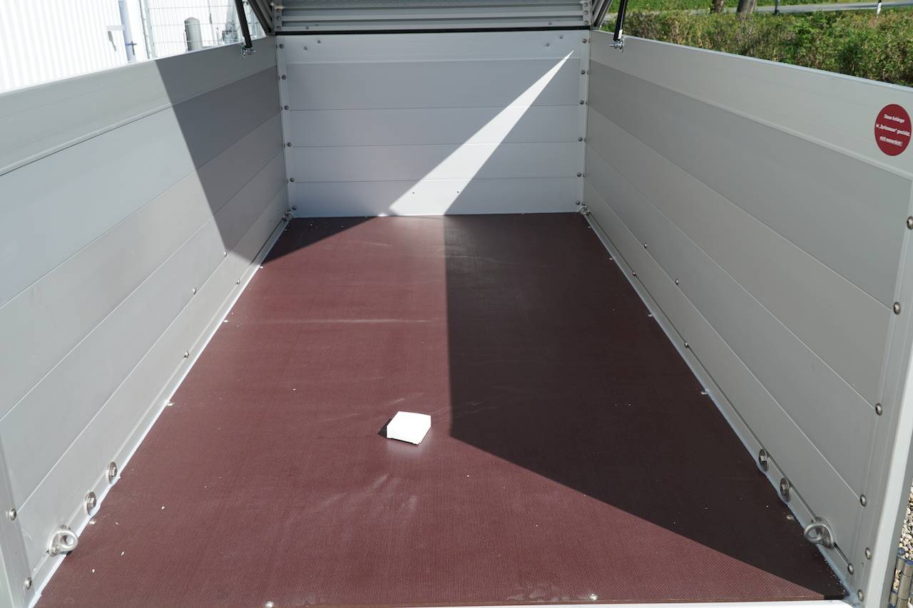 GESCHLOSSENER DECKELANHÄNGER - S - MIETEN