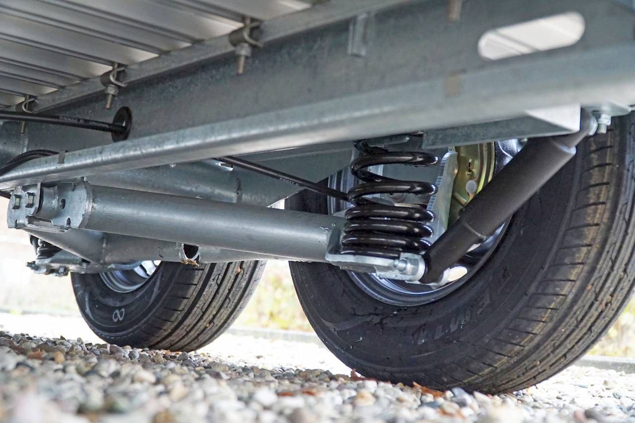 CHEVAL LIBERTE DEBON C500 2600KG ALU ROADSTER