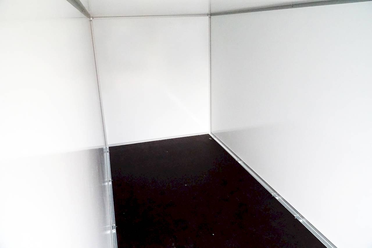 GESCHLOSSENER KOFFERANHÄNGER - XXL - MIETEN