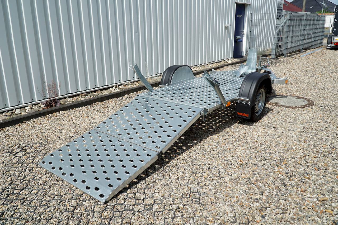 VEZEKO MOTOVAN A08