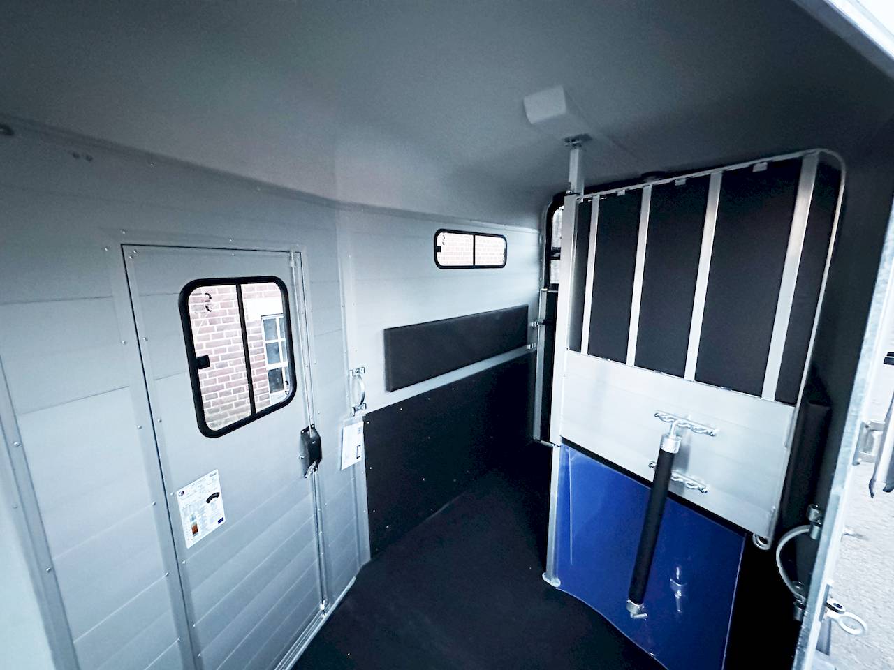 PFERDEANHÄNGER - M+ - MIETEN