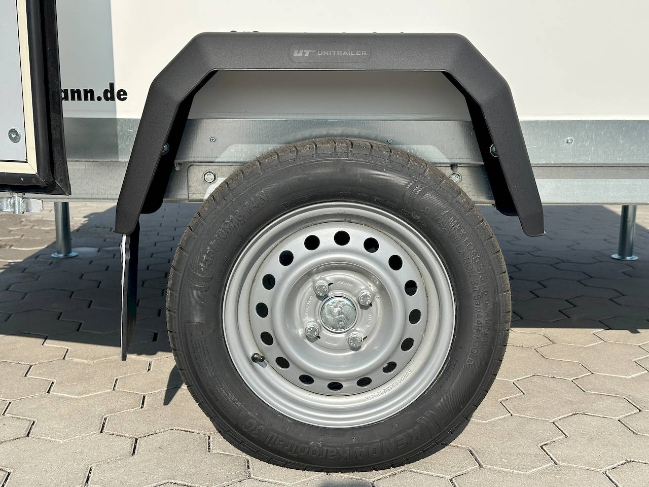 MARTZ SMART KARGO 235 0,75T | RAMPEN