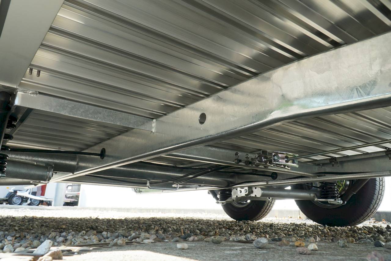 CHEVAL LIBERTE DEBON C700 ALU ROADSTER