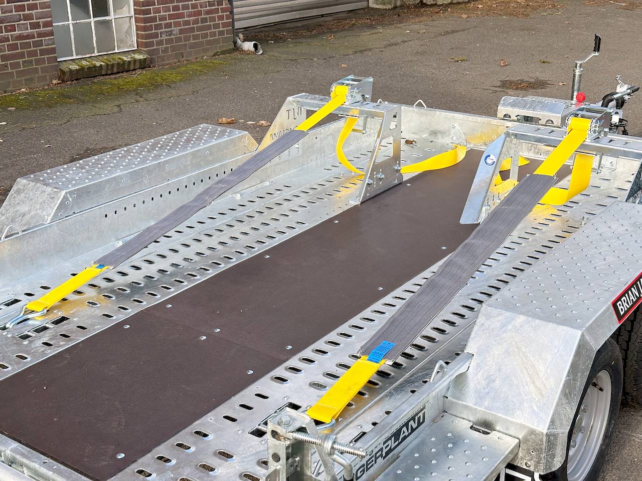 BRIAN JAMES DIGGER PLANT 543-3217-35-2-12 | TRACSTRAP | EINZELRAMPEN