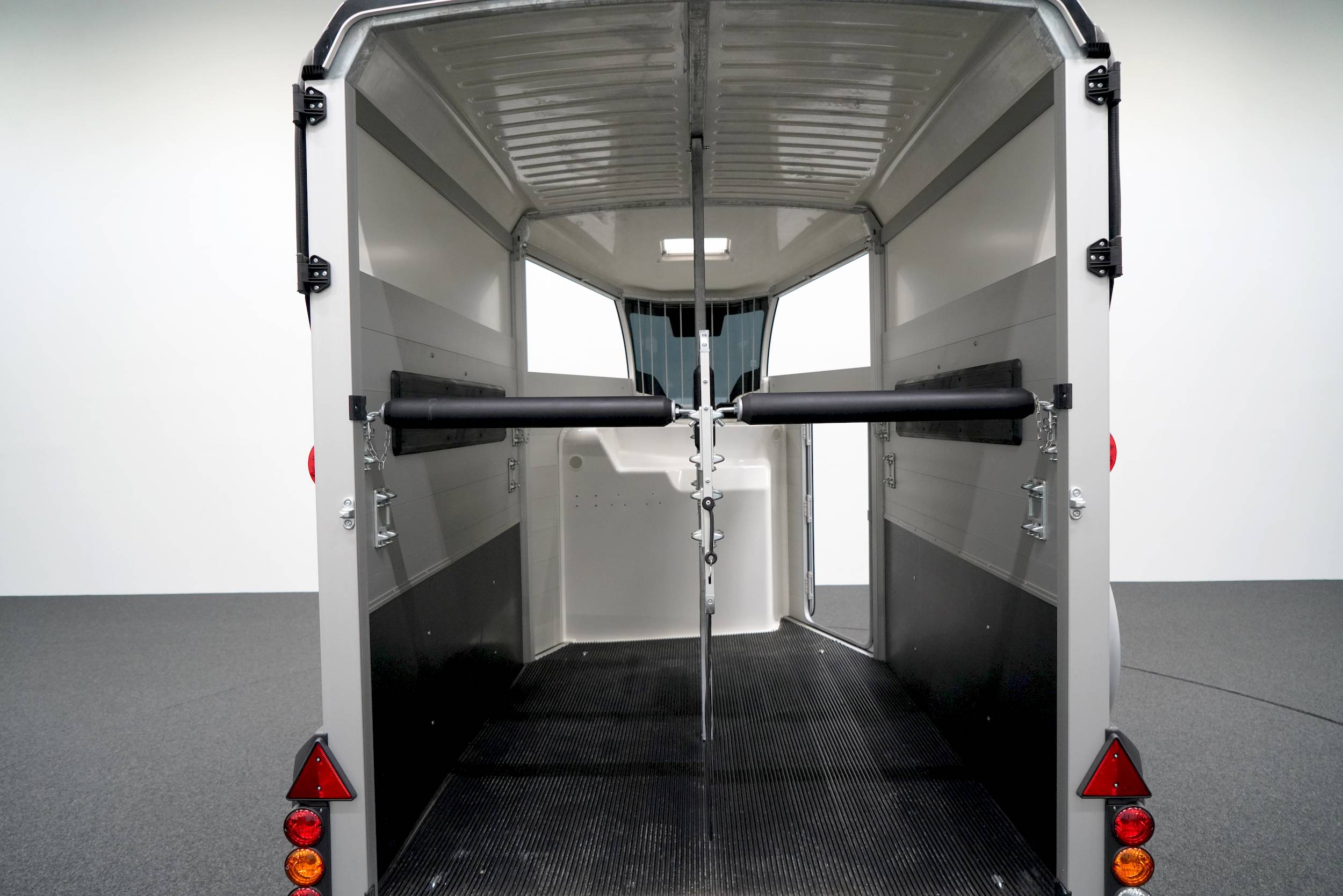IFOR WILLIAMS HBX 511 | SCHWARZ