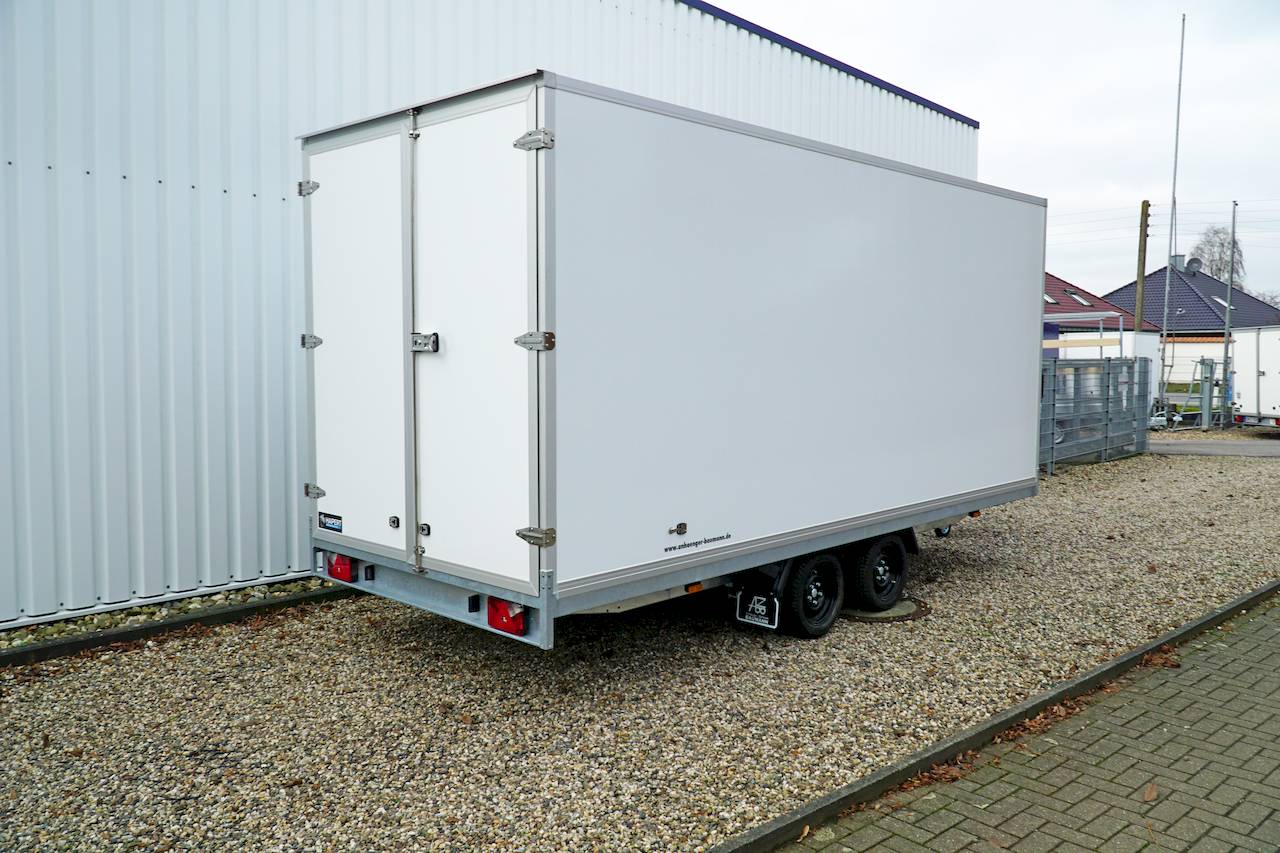 GESCHLOSSENER KOFFERANHÄNGER - XXL - MIETEN