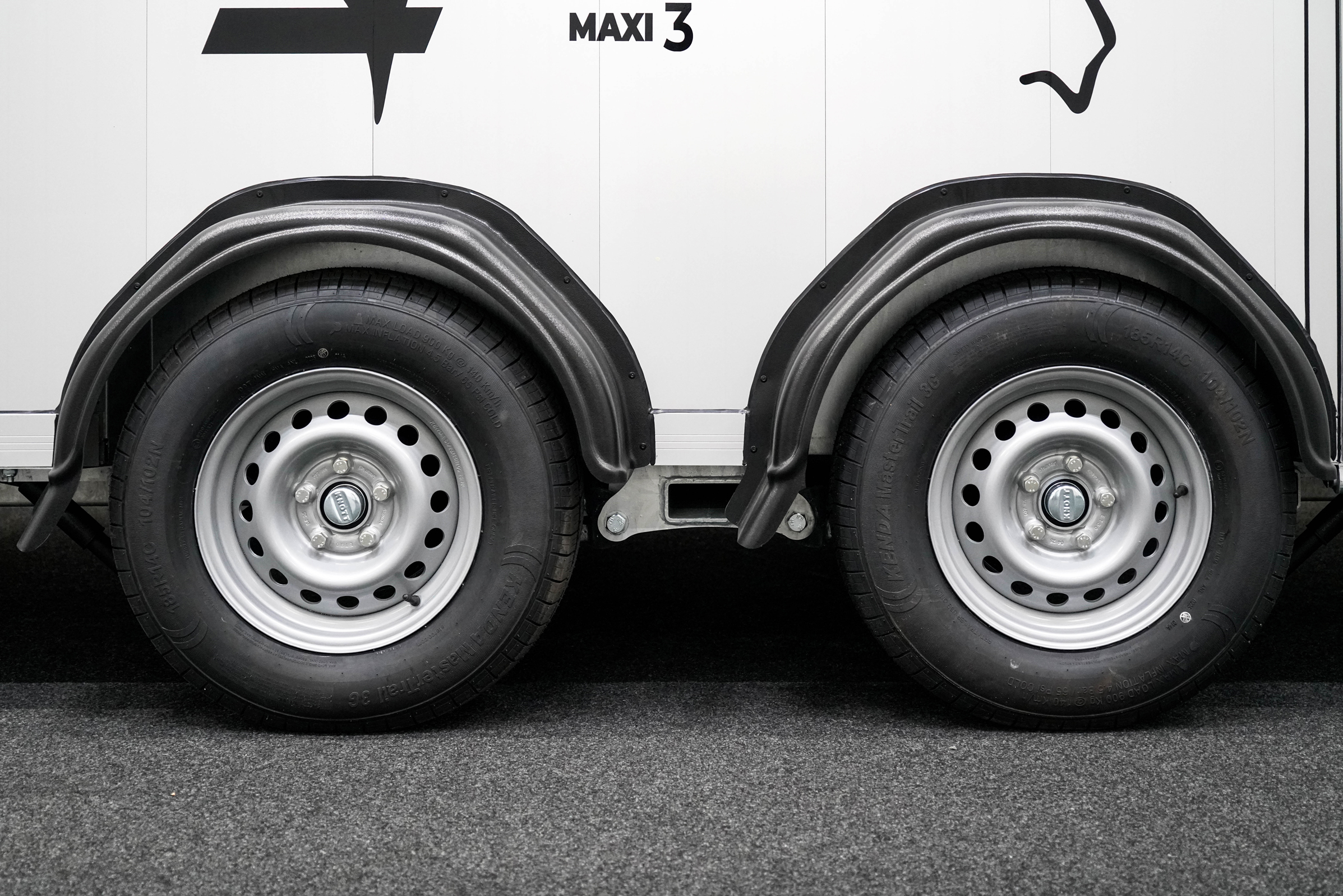 CHEVAL LIBERTE MAXI 3 SCHRÄGSTEHER