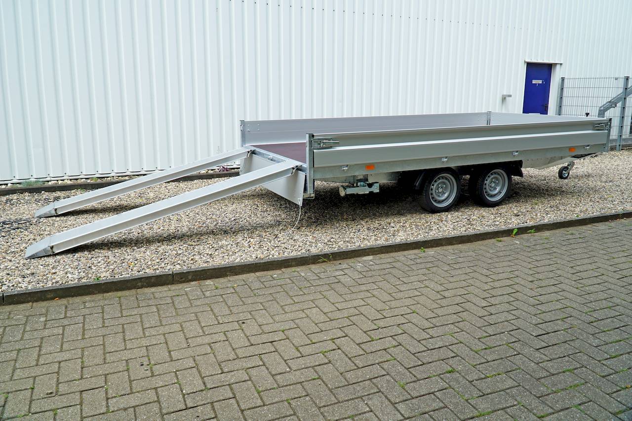 OFFENER HOCHLADER (PRITSCHE) - XL +RAMPEN- MIETEN