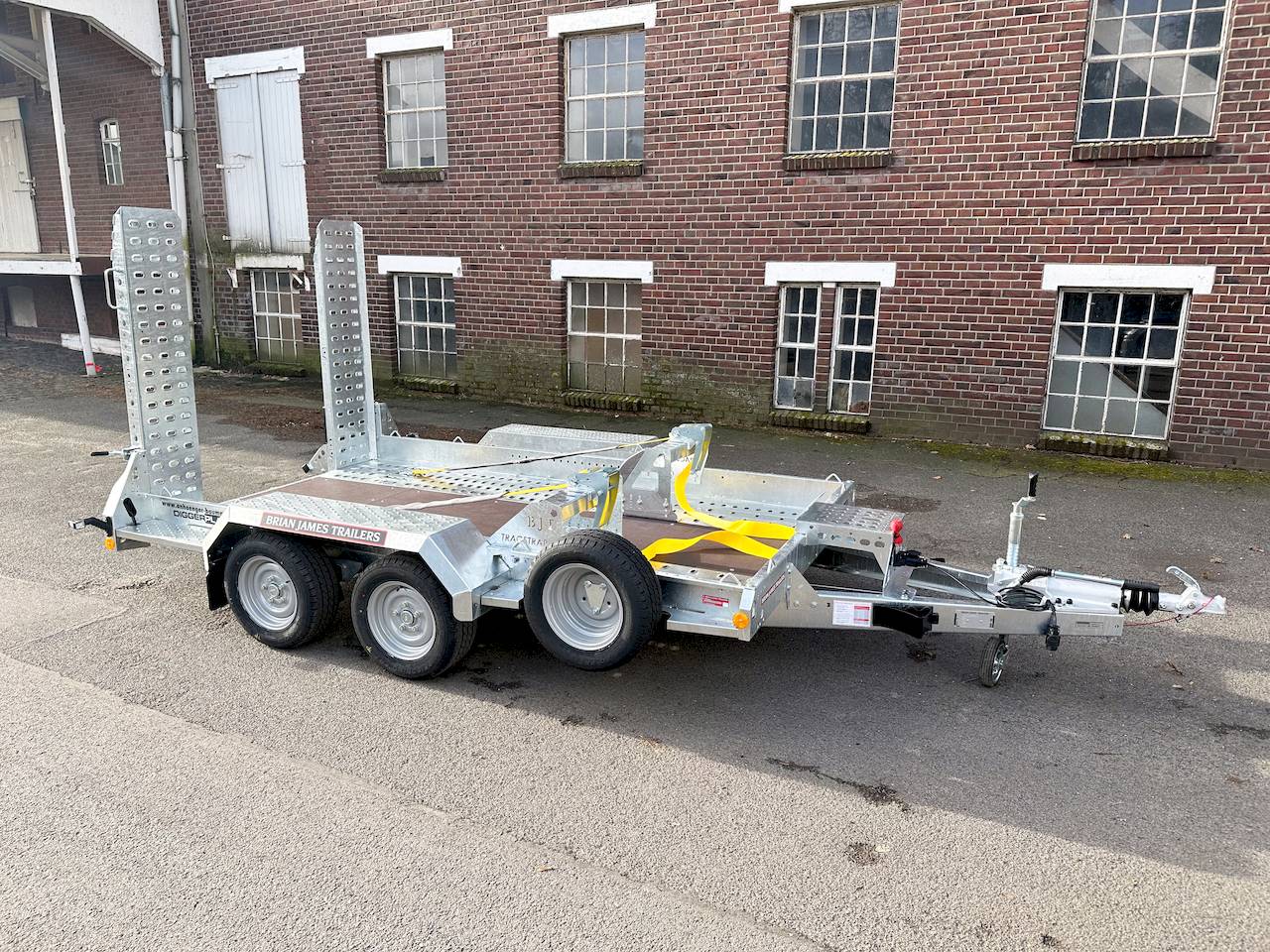 BRIAN JAMES DIGGER PLANT 543-3217-35-2-12 | TRACSTRAP | EINZELRAMPEN