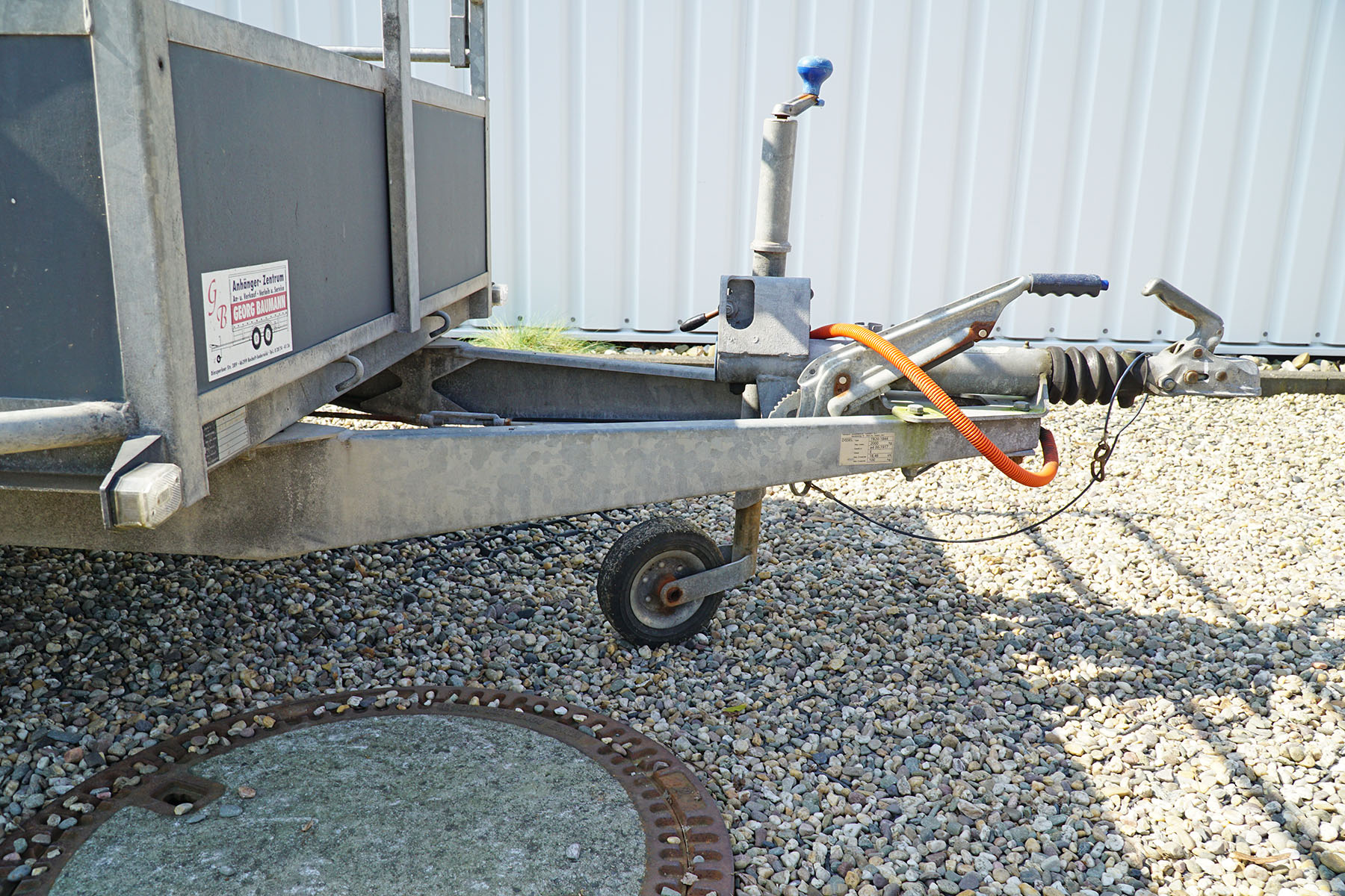 OFFENER KASTENANHÄNGER - XS - MIETEN