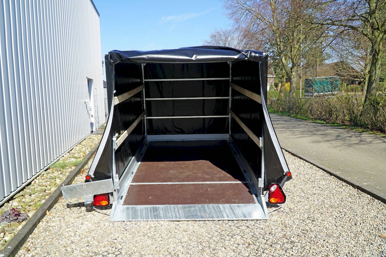 VEZEKO HUSKY FB 13.28 | PLANE | SCHWARZ