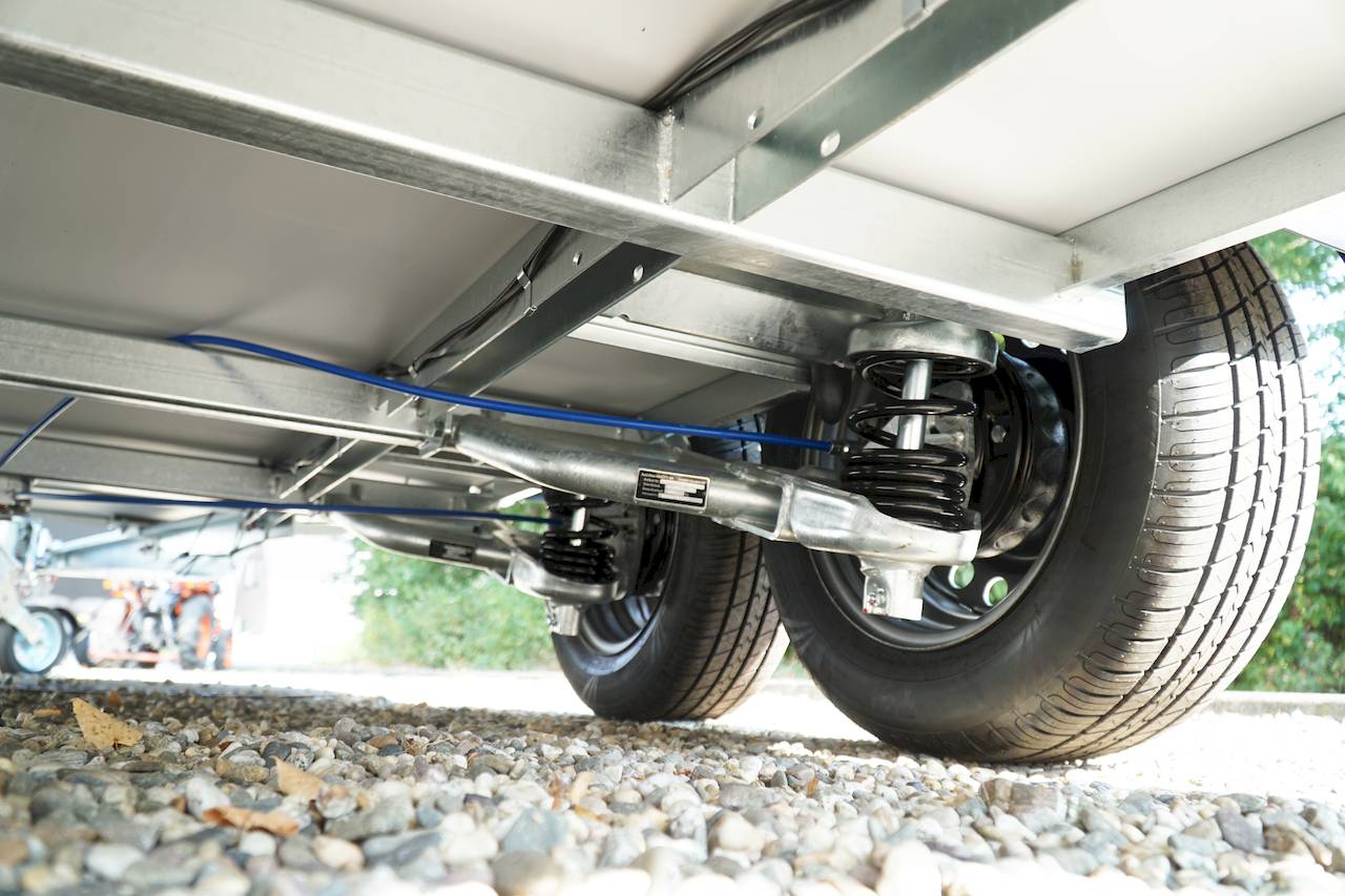 PFERDEANHÄNGER - M - MIETEN