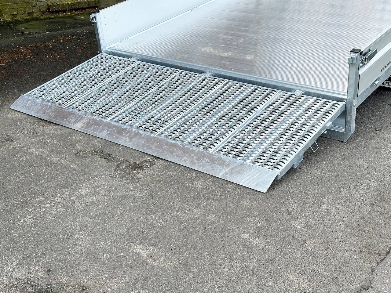 HAPERT INDIGO HT-3 | ALUBODEN